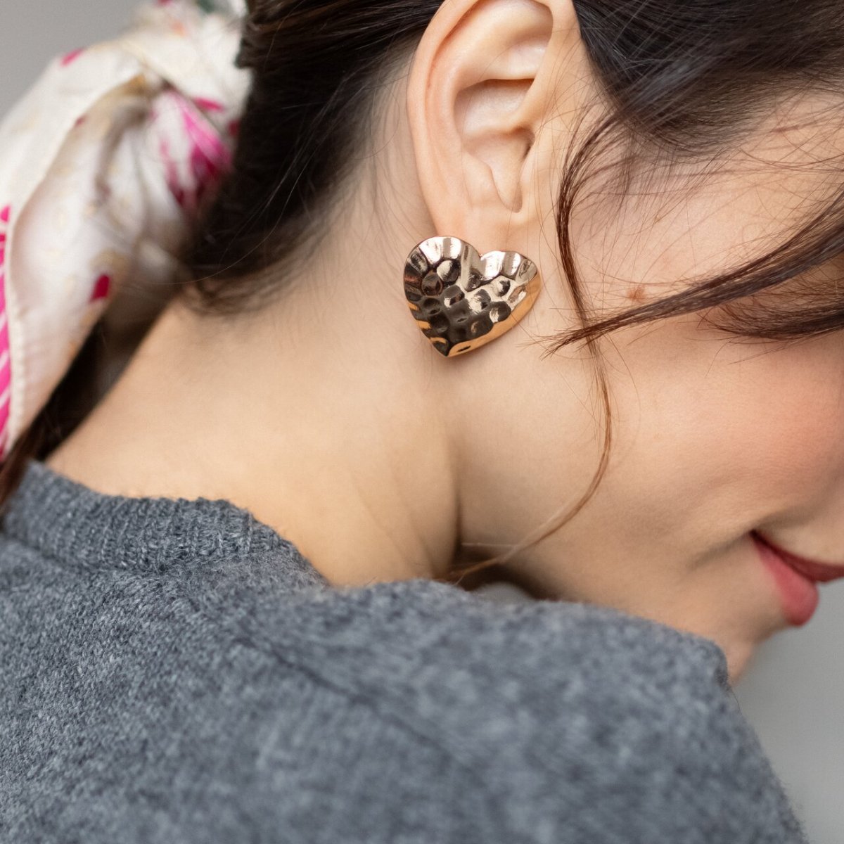 Boucles d'oreilles coeur effet martelé - doré