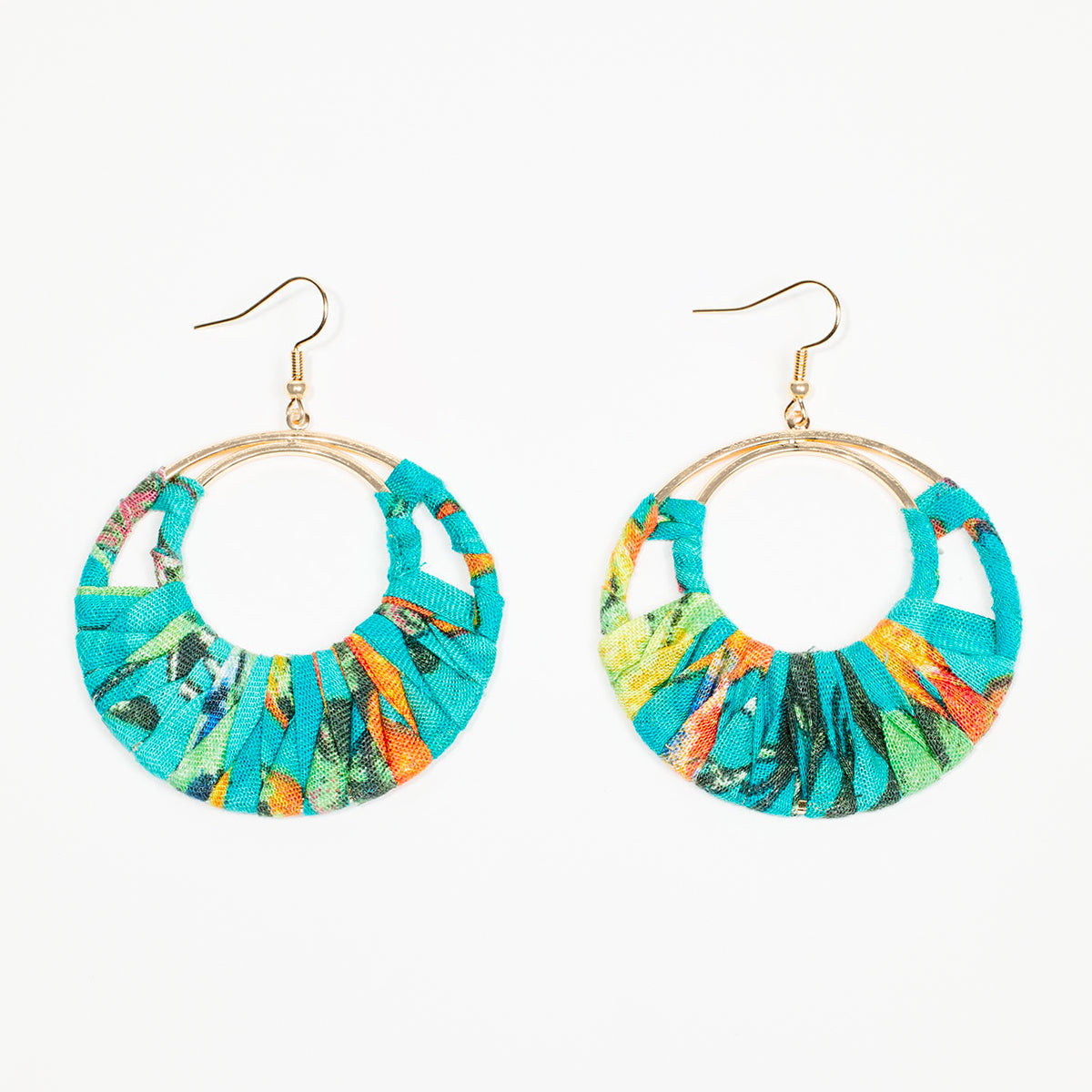 Boucles d'oreilles anneaux en tissus enroulé - bleu, vert et orange