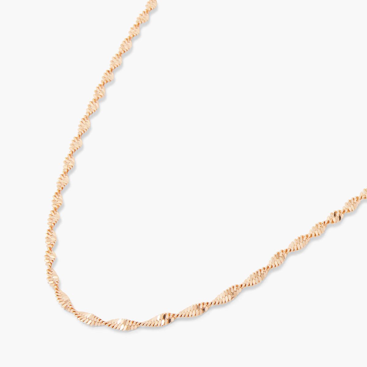 Collier chaine twistée dorée